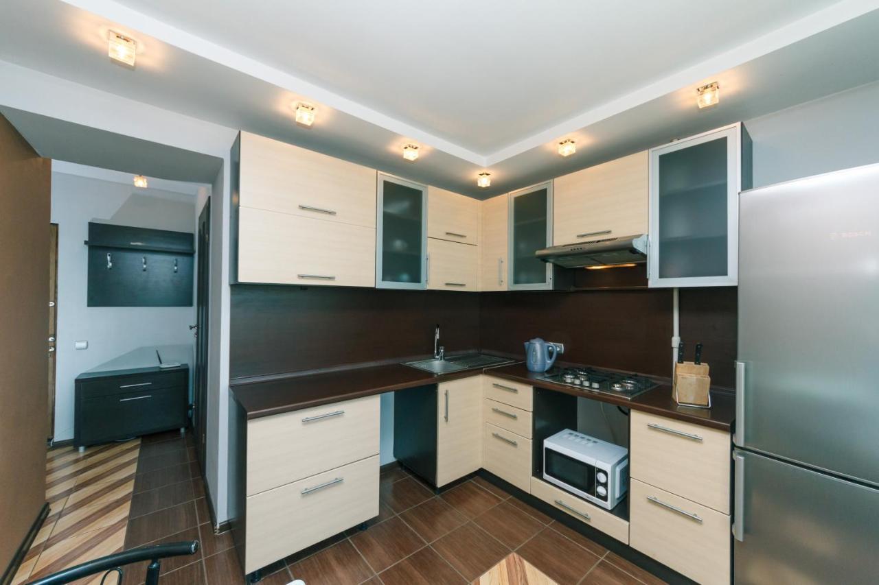 Apartments On Henerala Zhmachenka Киев Экстерьер фото
